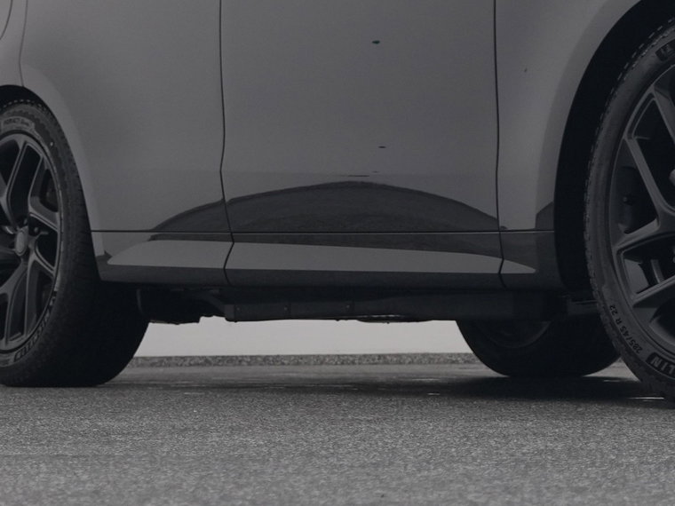 Vehicle Image 38