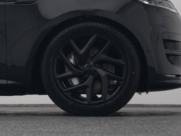 Vehicle Image 42