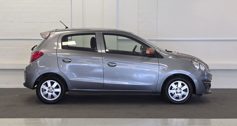 Vehicle Image 4