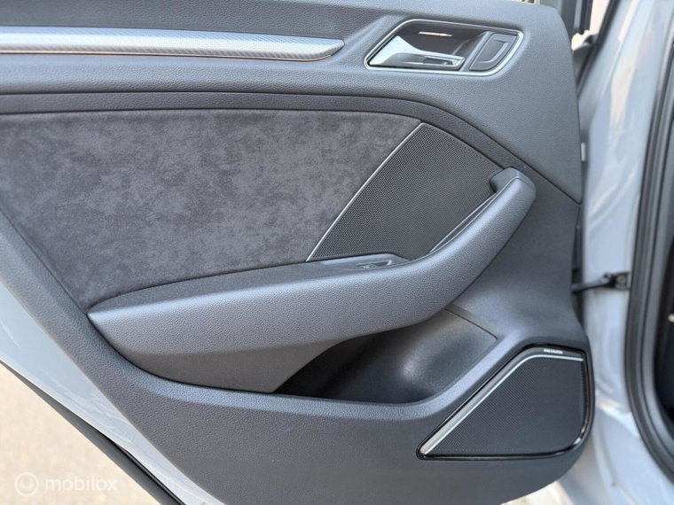 Vehicle Image 41