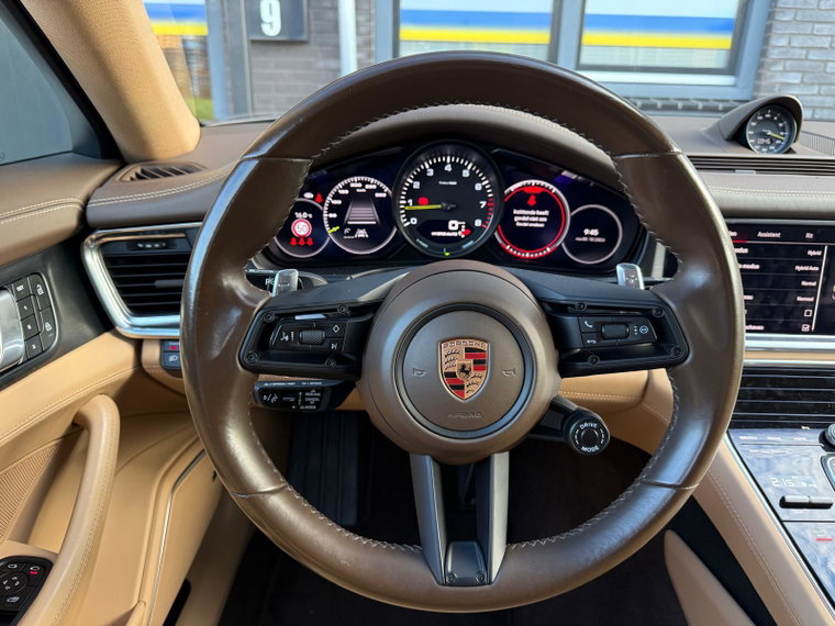 Vehicle Image 23