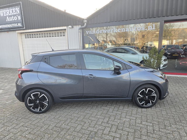 Vehicle Image 37
