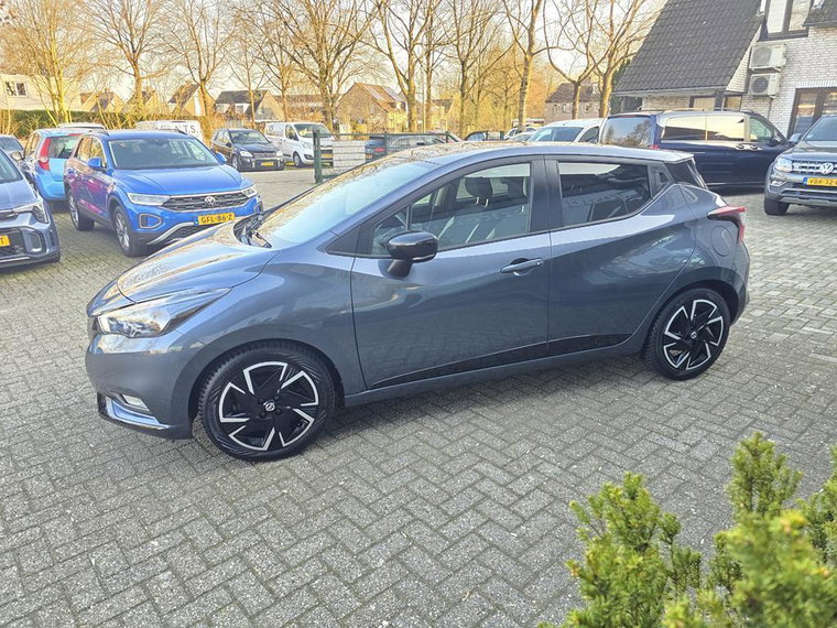 Vehicle Image 48