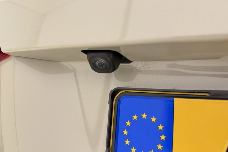 Vehicle Image 7