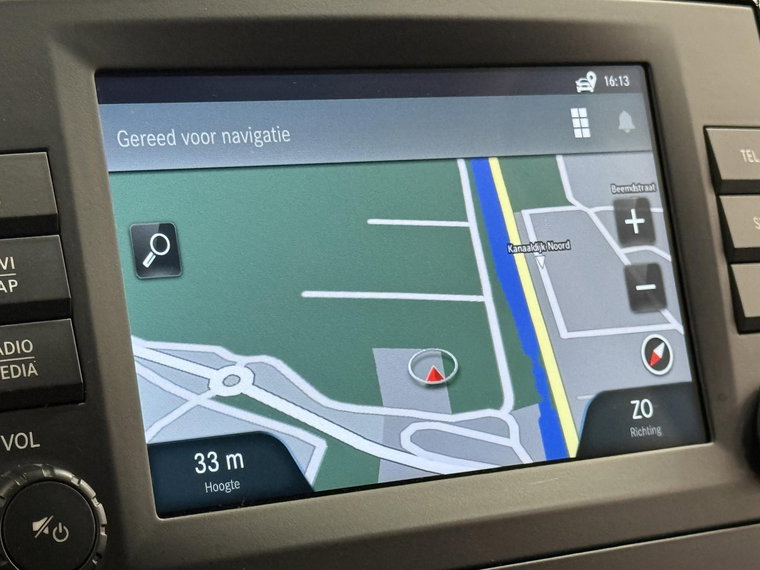Vehicle Image 30