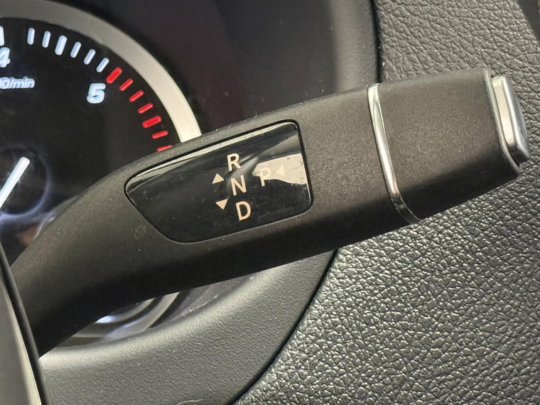 Vehicle Image 38