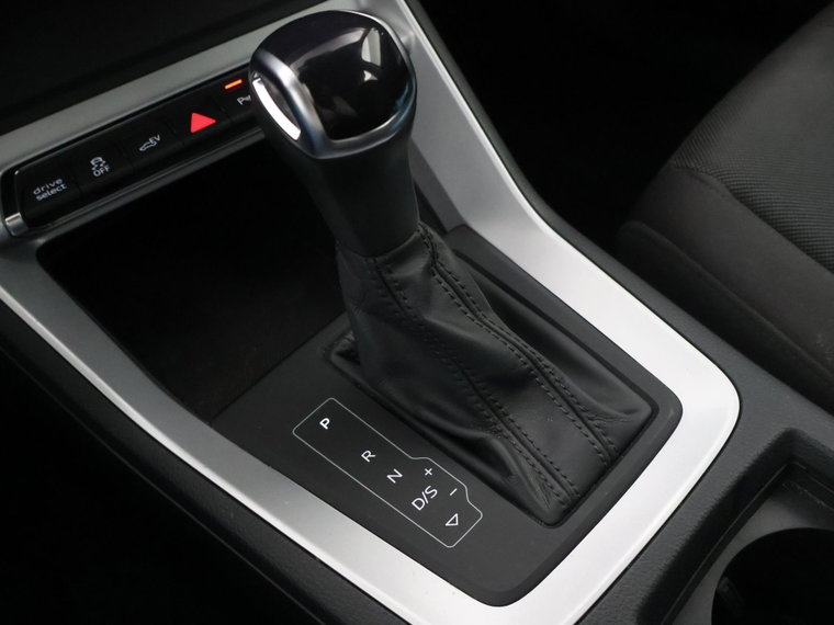 Vehicle Image 40