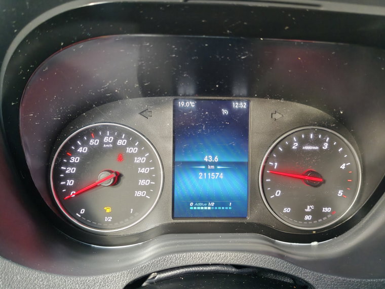 Vehicle Image 17