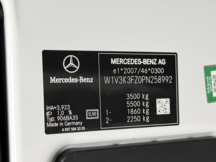 Vehicle Image 31