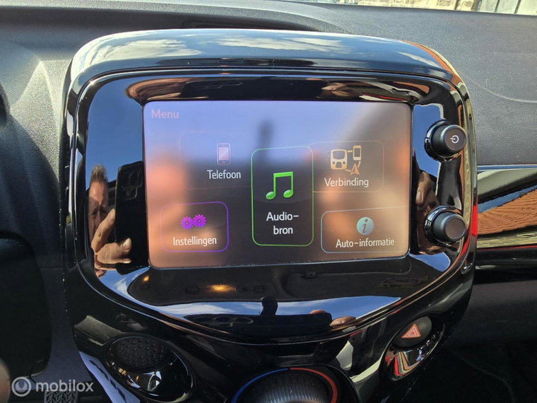 Vehicle Image 20
