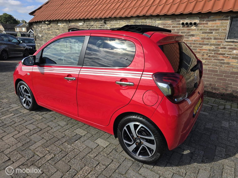 Vehicle Image 32