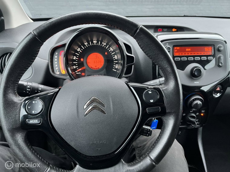Vehicle Image 15