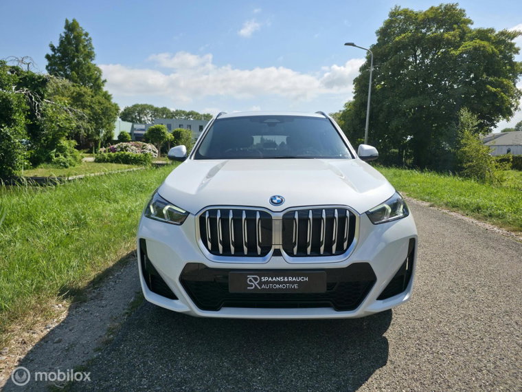 Vehicle Image 40