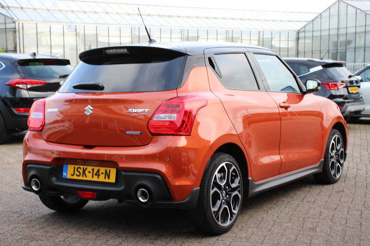 Vehicle Image 12