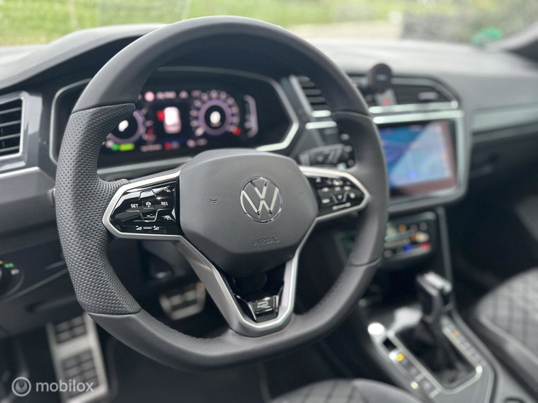 Vehicle Image 26