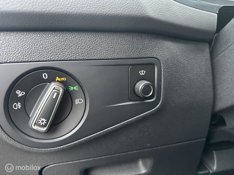 Vehicle Image 40