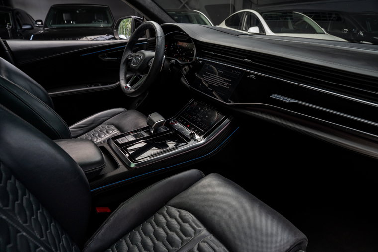 Vehicle Image 11