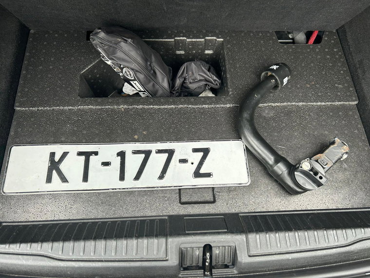 Vehicle Image 22