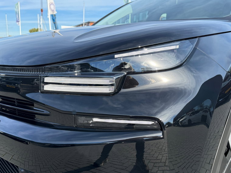 Vehicle Image 20