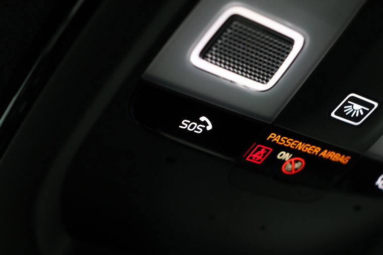 Vehicle Image 38