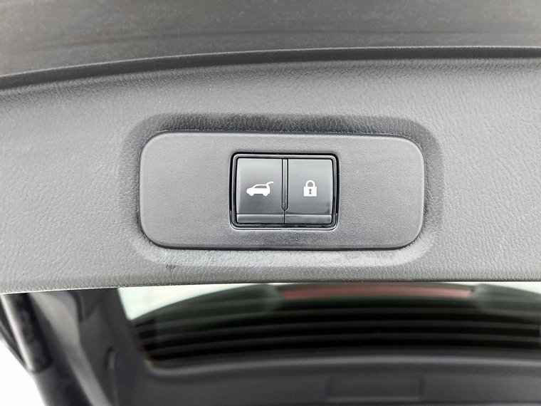 Vehicle Image 28