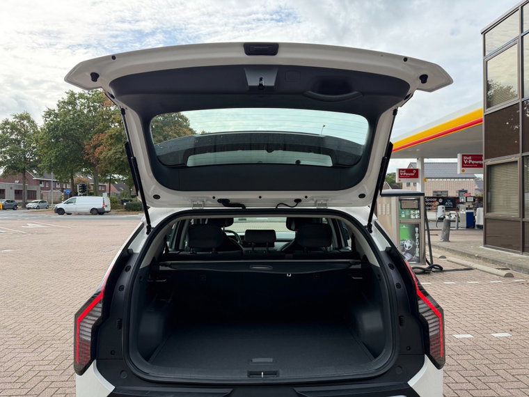 Vehicle Image 32