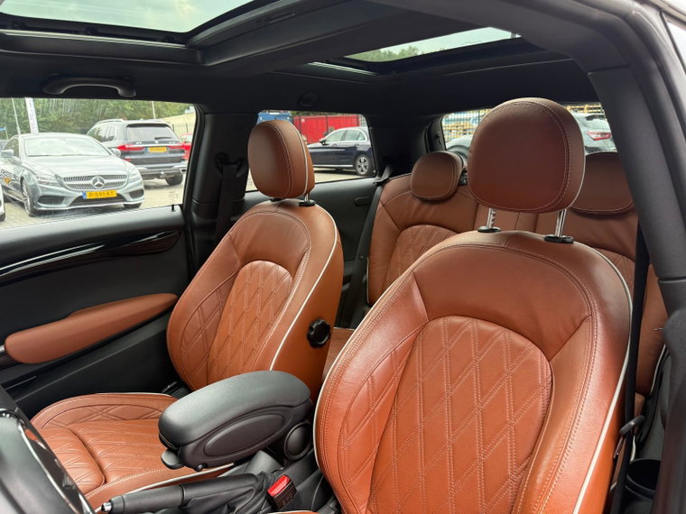 Vehicle Image 39