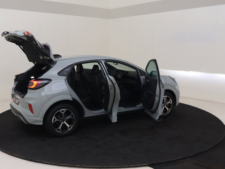 Vehicle Image 14