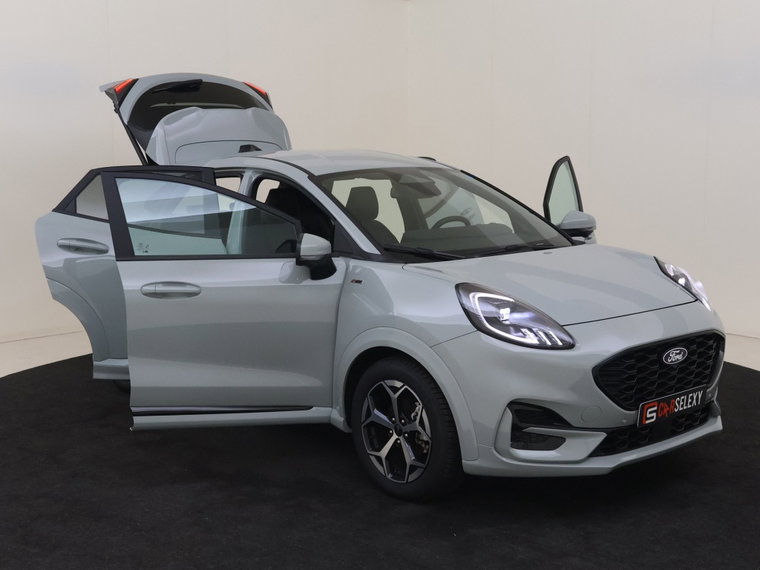 Vehicle Image 16
