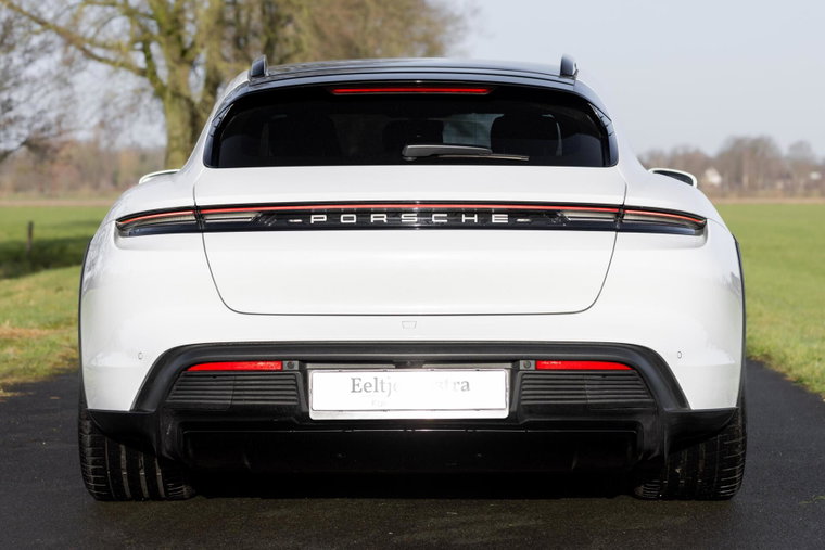Vehicle Image 26