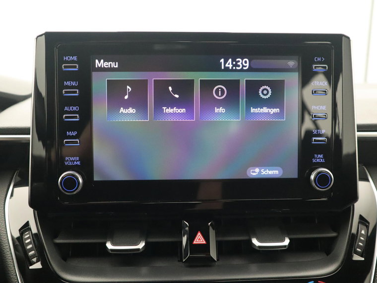 Vehicle Image 25