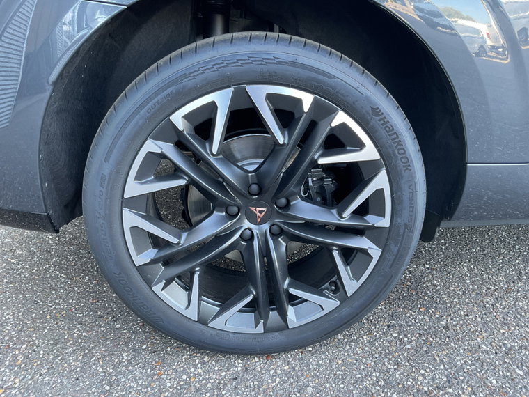 Vehicle Image 26