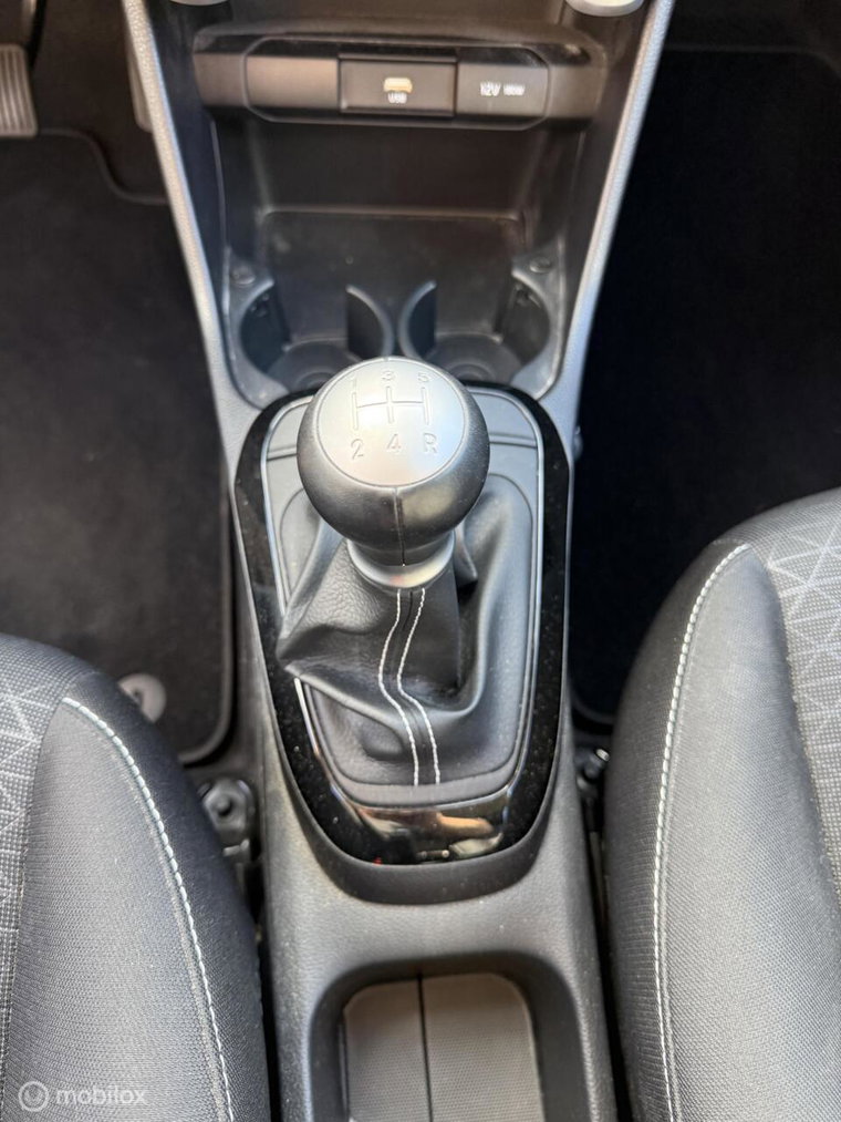 Vehicle Image 22