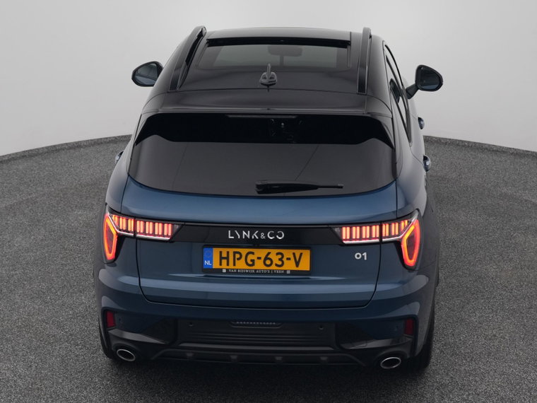 Vehicle Image 28