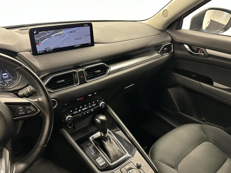 Vehicle Image 25