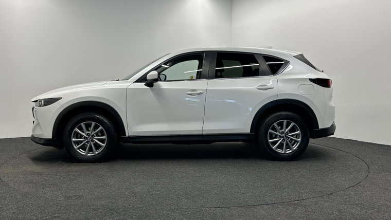 Vehicle Image 8