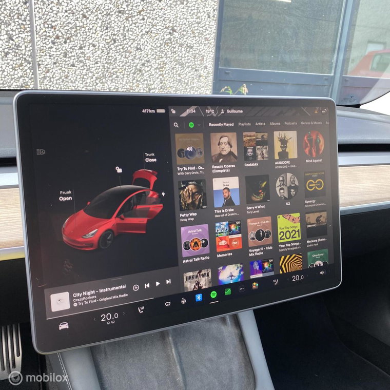 Vehicle Image 15