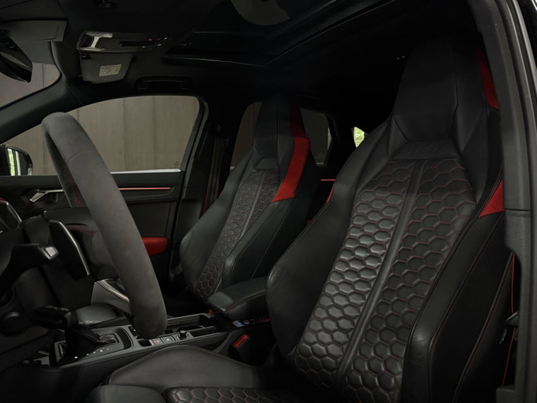 Vehicle Image 33