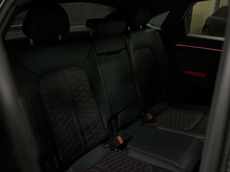 Vehicle Image 35