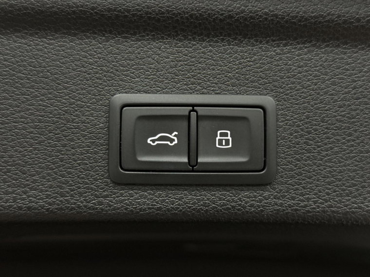 Vehicle Image 48