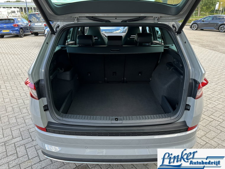 Vehicle Image 40