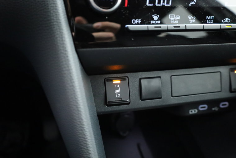 Vehicle Image 26