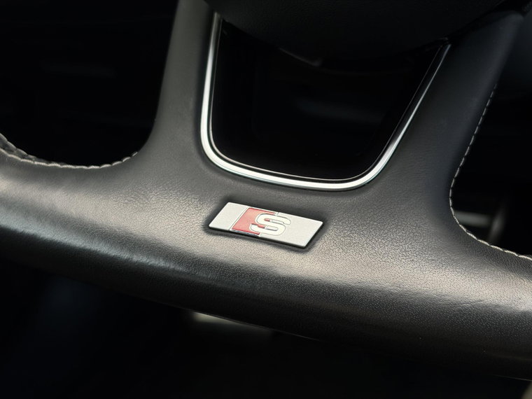Vehicle Image 28