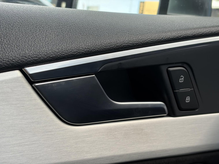 Vehicle Image 39