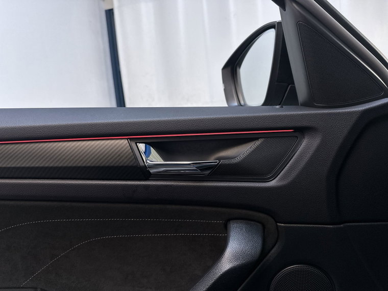 Vehicle Image 28