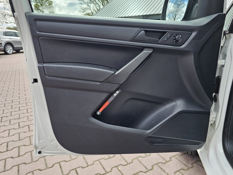 Vehicle Image 38