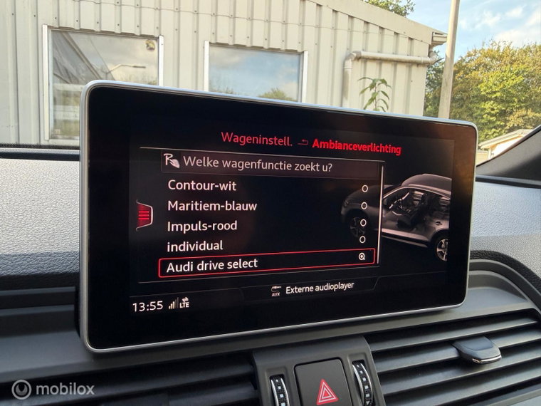 Vehicle Image 24
