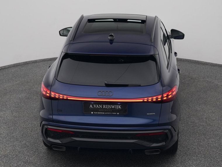 Vehicle Image 28