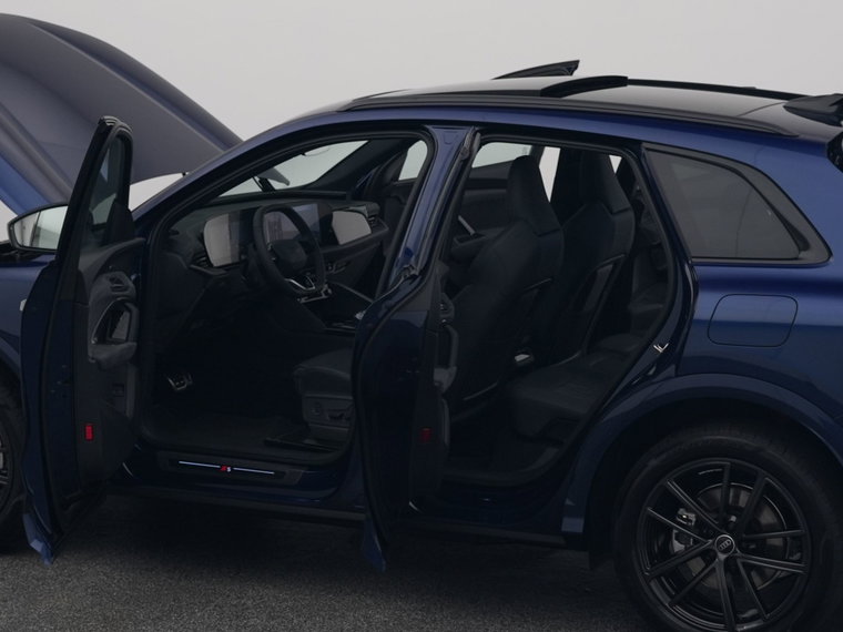 Vehicle Image 33