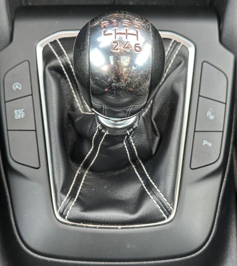 Vehicle Image 27